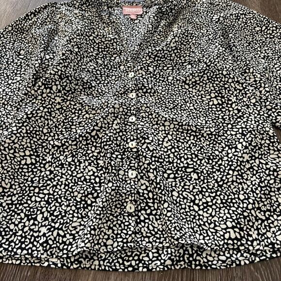 Show Me Your Mumu Black White Leopard Print Button Front Puff Sleeve Blouse Chic - Picture 9 of 10